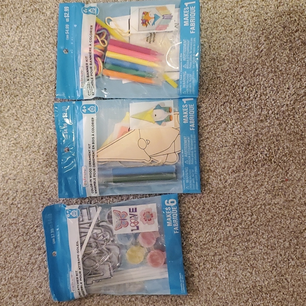 CREATOLOGY ASSORTED CRAFTS